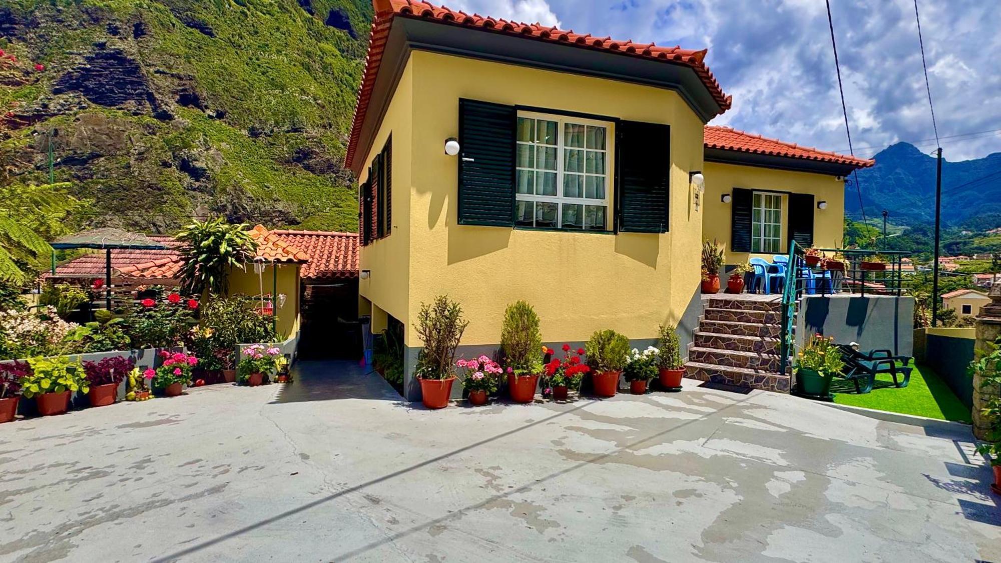 Terra Cha Cottage,Feel Home, Сан-Висенти Экстерьер фото